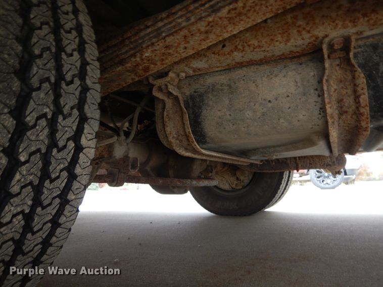 image for item DM0729 1998 Ford Econoline E450  ambulance