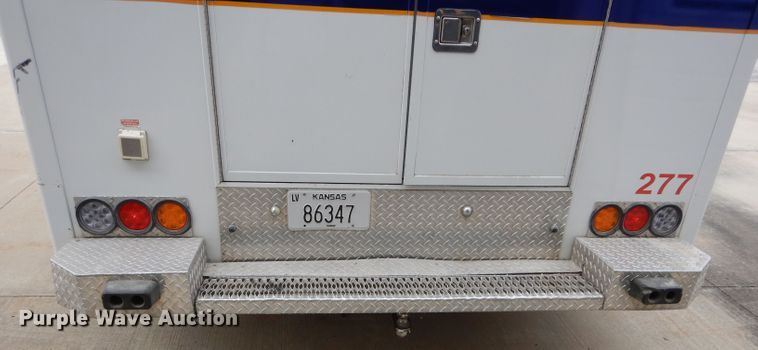 image for item DM0729 1998 Ford Econoline E450  ambulance