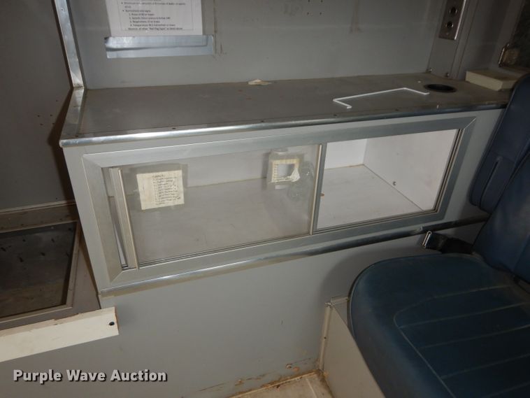 image for item DM0729 1998 Ford Econoline E450  ambulance