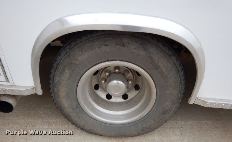 image for item DM0729 1998 Ford Econoline E450  ambulance