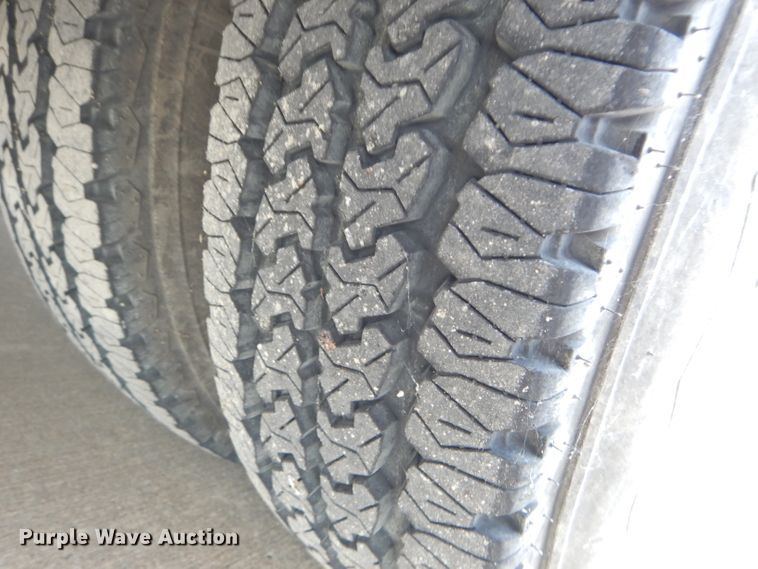 image for item DM0729 1998 Ford Econoline E450  ambulance