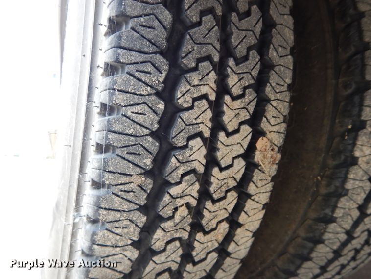 image for item DM0729 1998 Ford Econoline E450  ambulance