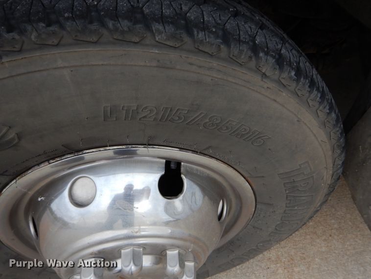 image for item DM0729 1998 Ford Econoline E450  ambulance