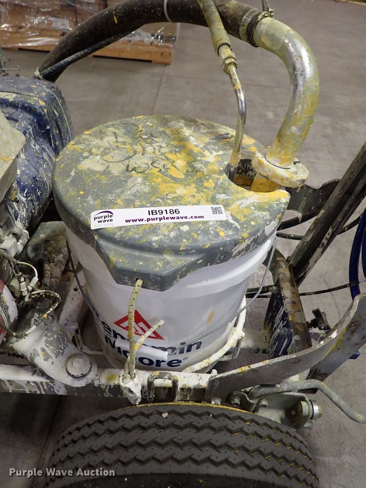 image for item IB9186 Graco EZ Bead paint striper