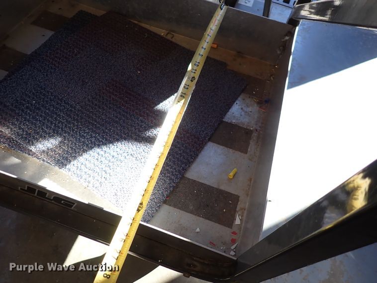 image for item IB9202 2007 JLG 30AM  vertical lift