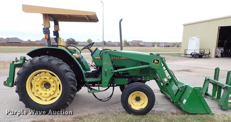 image for item IC9639 1996 John Deere 5300  tractor