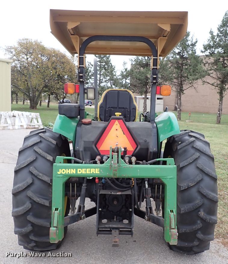 image for item IC9639 1996 John Deere 5300  tractor