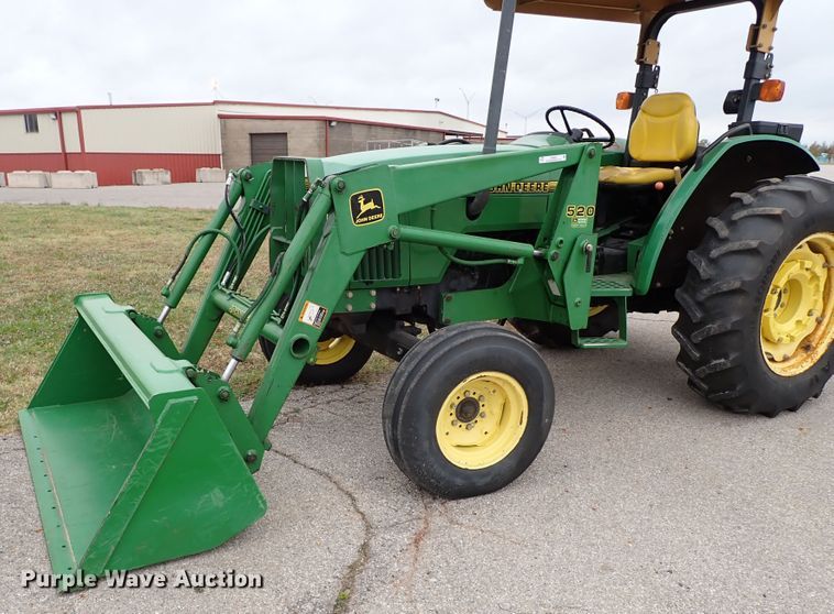 image for item IC9639 1996 John Deere 5300  tractor