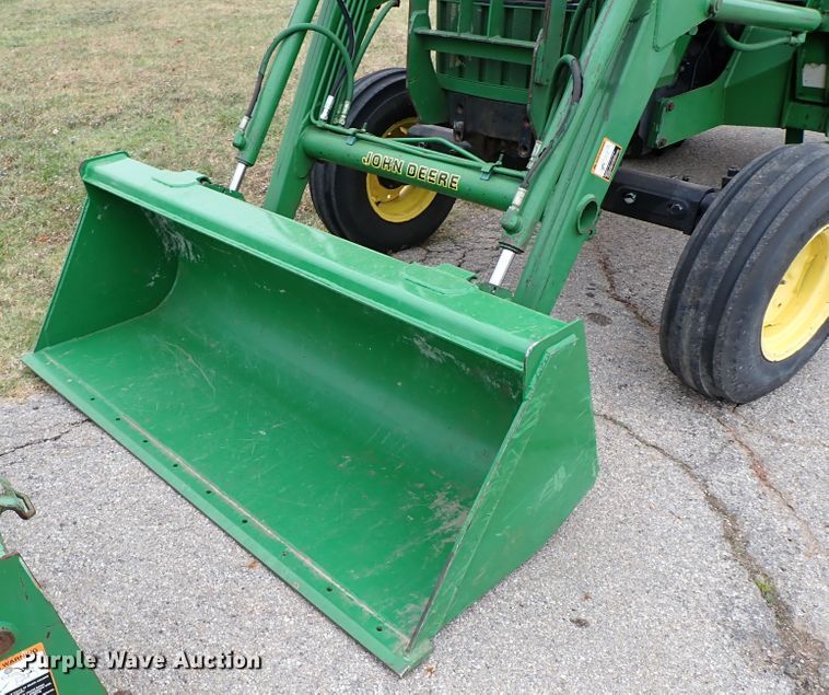 image for item IC9639 1996 John Deere 5300  tractor