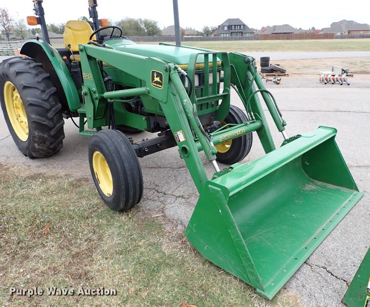 image for item IC9639 1996 John Deere 5300  tractor