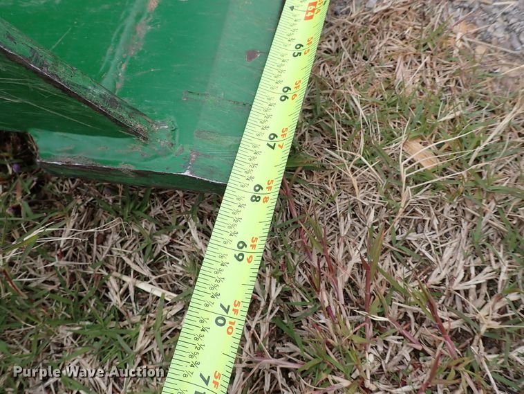 image for item IC9639 1996 John Deere 5300  tractor