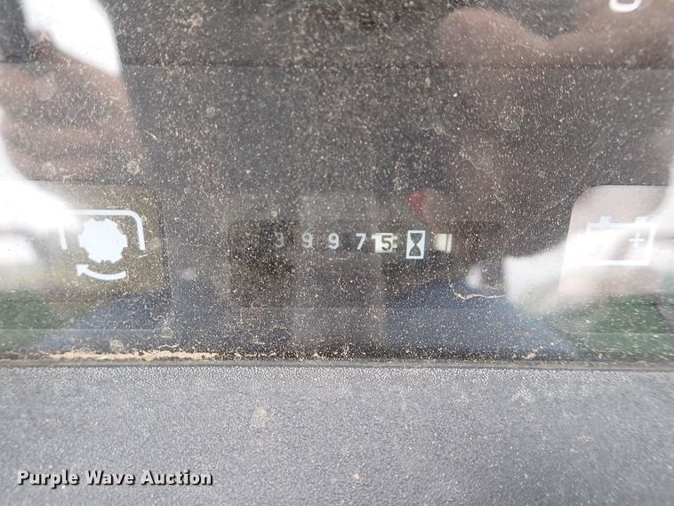 image for item IC9639 1996 John Deere 5300  tractor