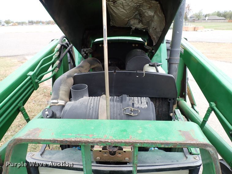 image for item IC9639 1996 John Deere 5300  tractor