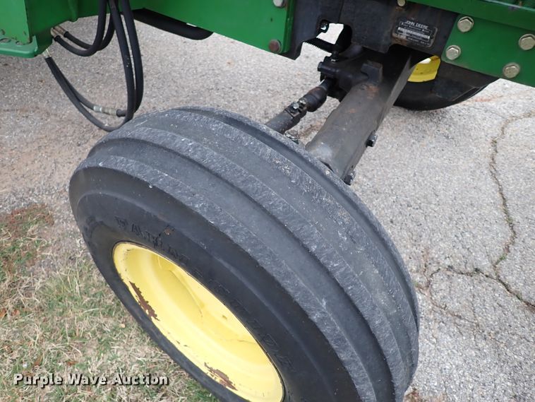 image for item IC9639 1996 John Deere 5300  tractor