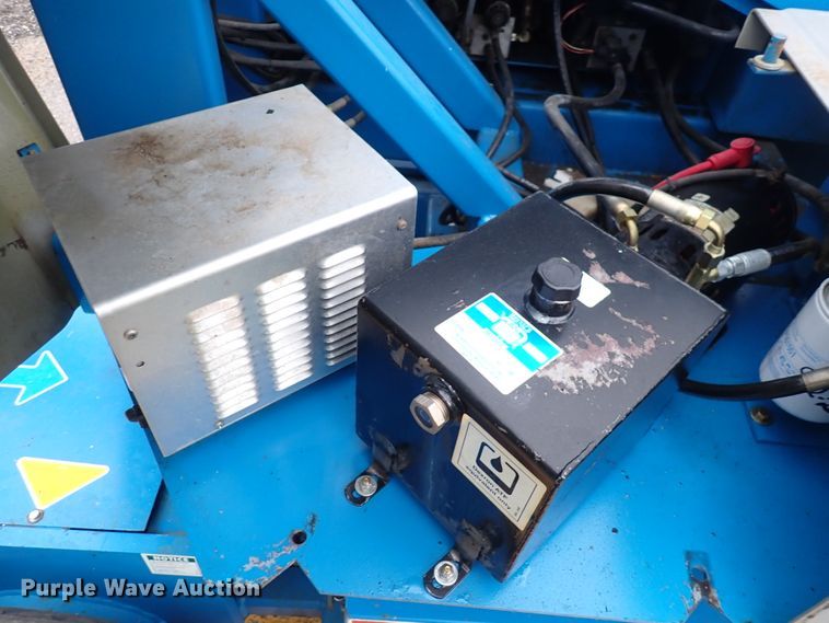 image for item IK9184 1998 Genie Z-30/20  boom lift