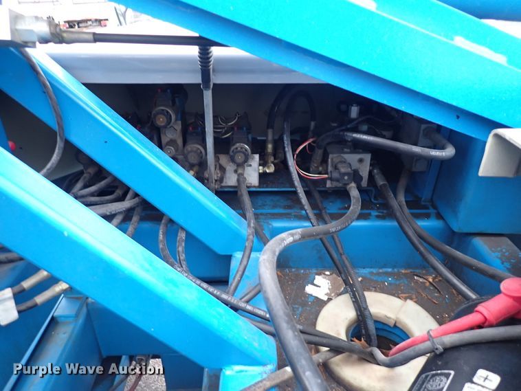 image for item IK9184 1998 Genie Z-30/20  boom lift
