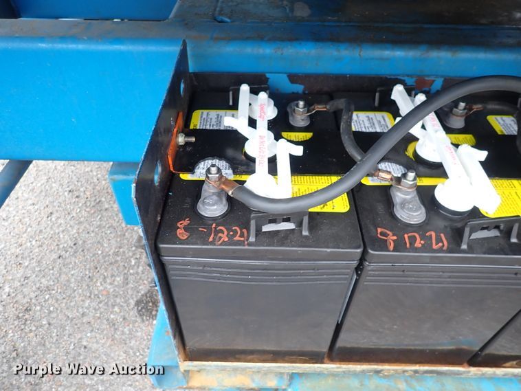 image for item IK9184 1998 Genie Z-30/20  boom lift