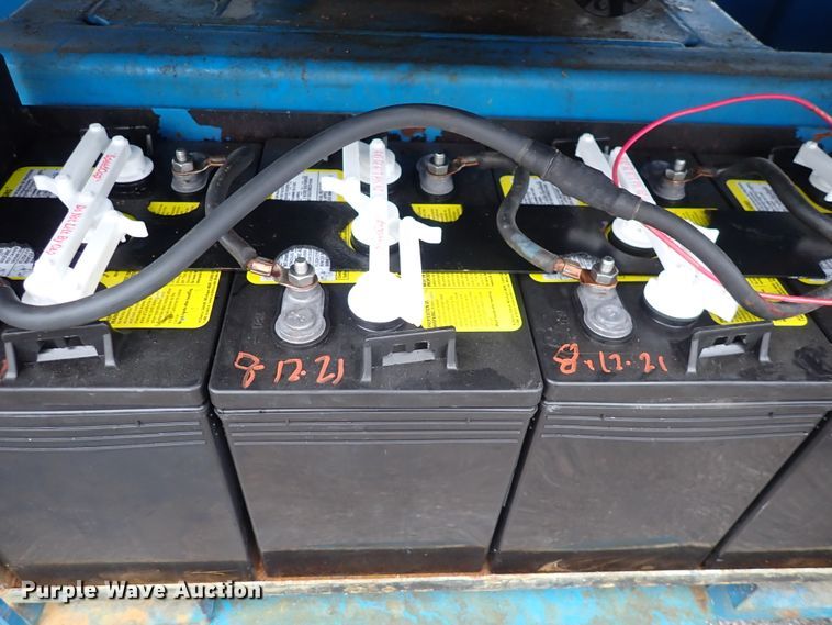 image for item IK9184 1998 Genie Z-30/20  boom lift