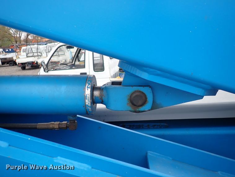 image for item IK9184 1998 Genie Z-30/20  boom lift