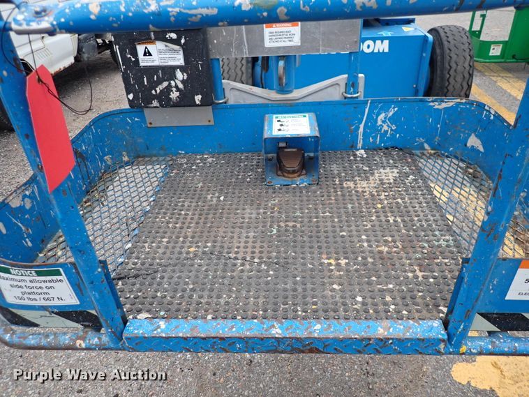 image for item IK9184 1998 Genie Z-30/20  boom lift