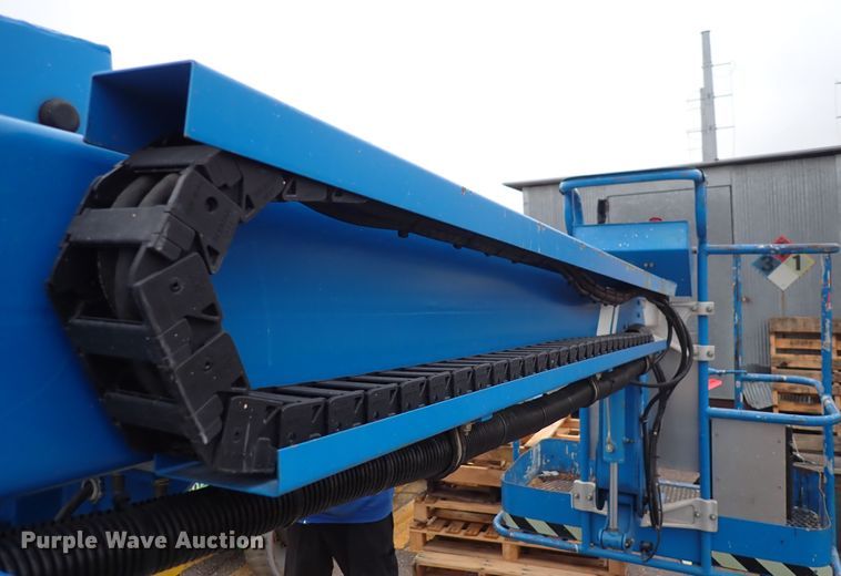 image for item IK9184 1998 Genie Z-30/20  boom lift
