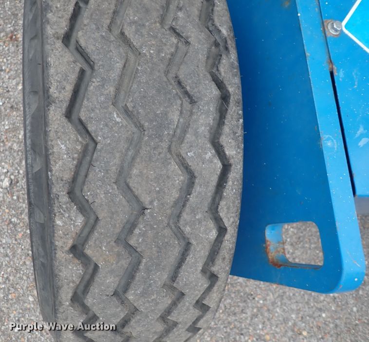 image for item IK9184 1998 Genie Z-30/20  boom lift