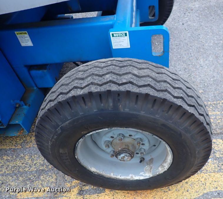 image for item IK9184 1998 Genie Z-30/20  boom lift