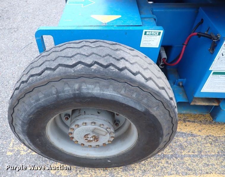 image for item IK9184 1998 Genie Z-30/20  boom lift