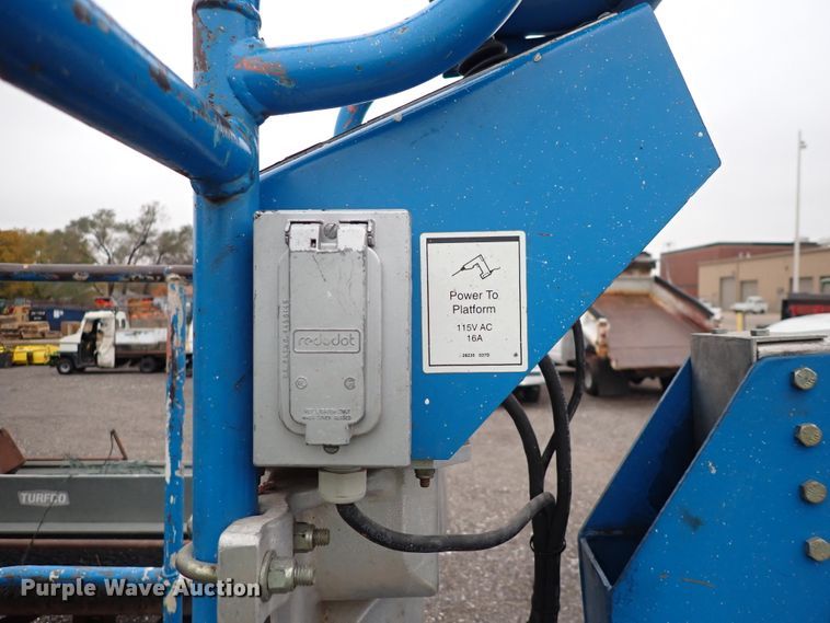 image for item IK9184 1998 Genie Z-30/20  boom lift
