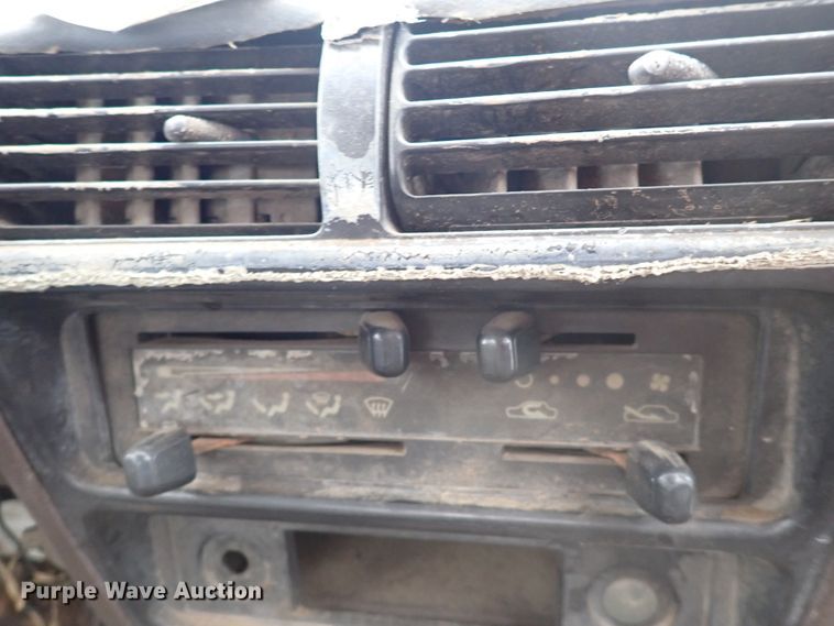 image for item IK9185 Daihatsu HiJet  mini truck