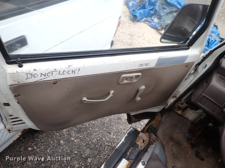 image for item IK9187 Daihatsu  mini truck