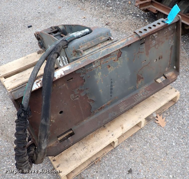 image for item IK9191 Bobcat B850  skid steer breaker