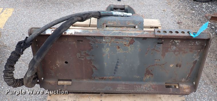 image for item IK9191 Bobcat B850  skid steer breaker