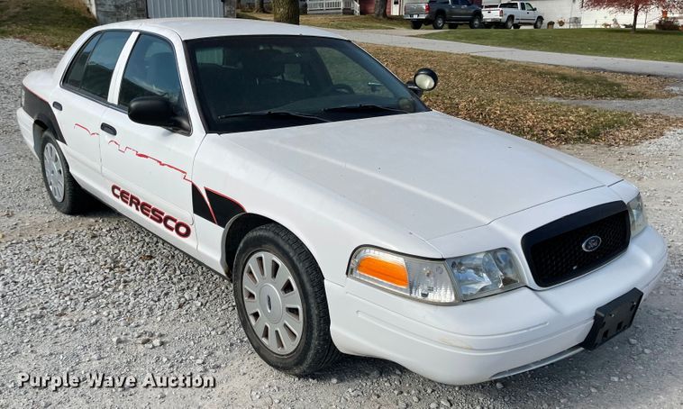 image for item IK9648 2006 Ford Crown Victoria Police Interceptor