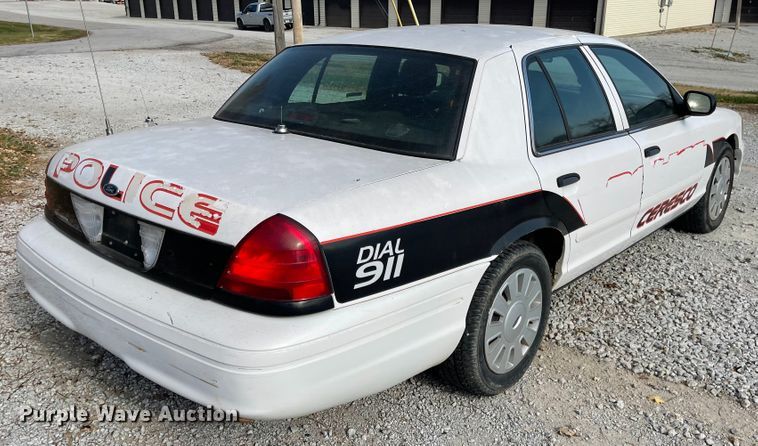 image for item IK9648 2006 Ford Crown Victoria Police Interceptor