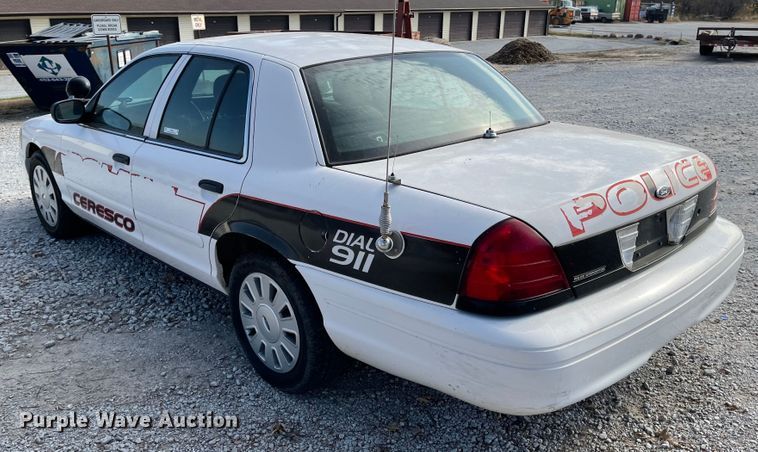 image for item IK9648 2006 Ford Crown Victoria Police Interceptor