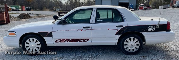 image for item IK9648 2006 Ford Crown Victoria Police Interceptor