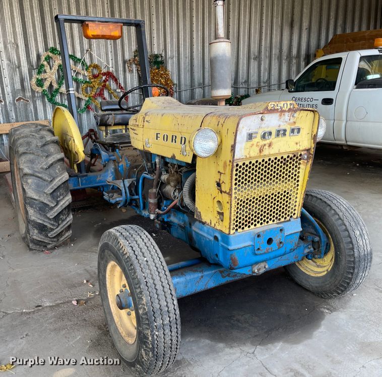 image for item IK9649 Ford 3500  tractor