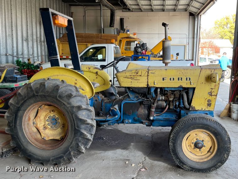 image for item IK9649 Ford 3500  tractor
