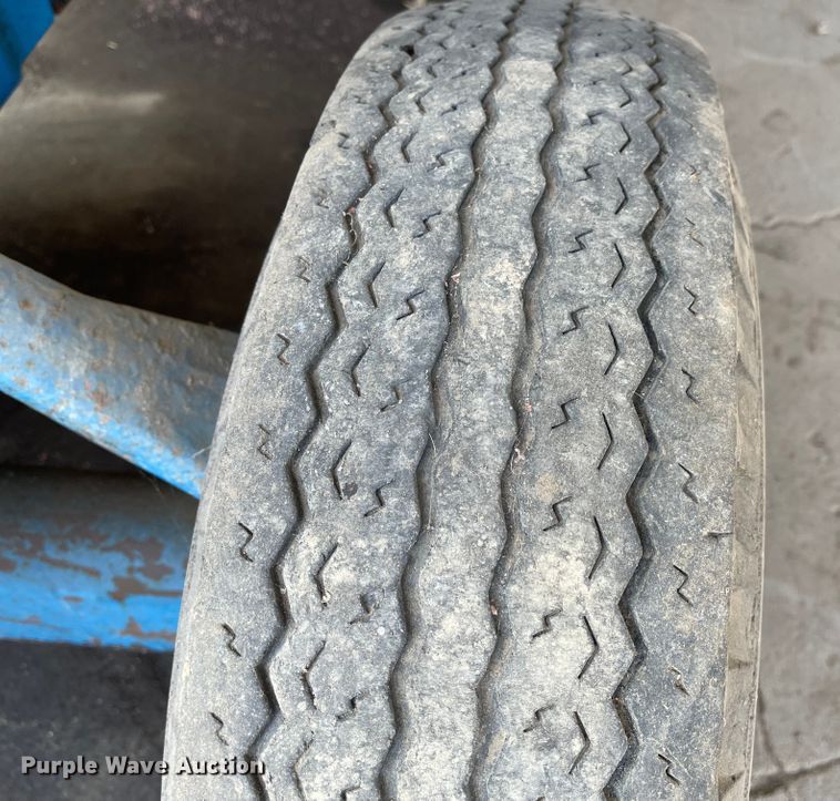 image for item IK9649 Ford 3500  tractor