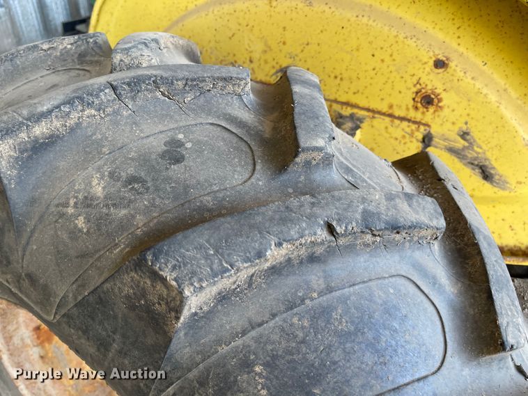 image for item IK9649 Ford 3500  tractor