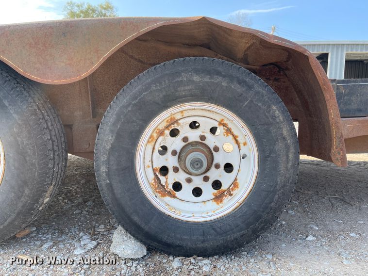 image for item IK9651 2000 Fastline  utility trailer