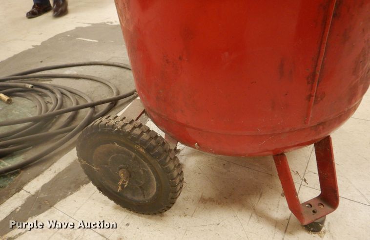 image for item IM9563 Craftsman 919.167312  air compressor