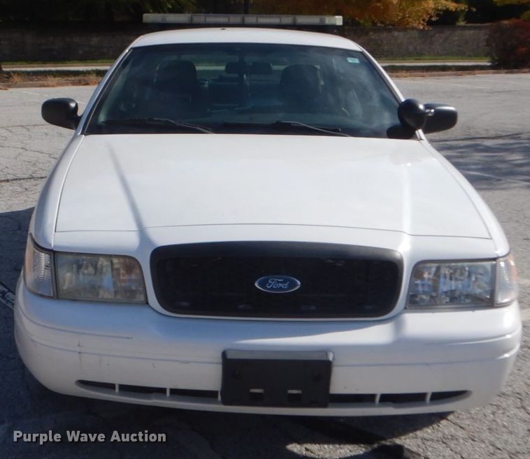image for item IV9534 2009 Ford Crown Victoria Police Interceptor
