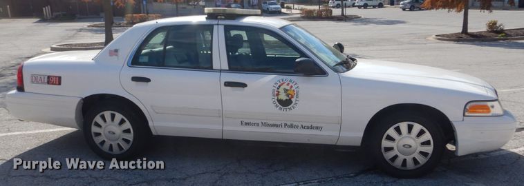 image for item IV9534 2009 Ford Crown Victoria Police Interceptor