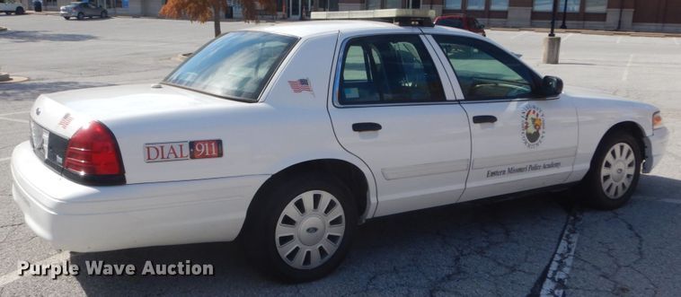 image for item IV9534 2009 Ford Crown Victoria Police Interceptor