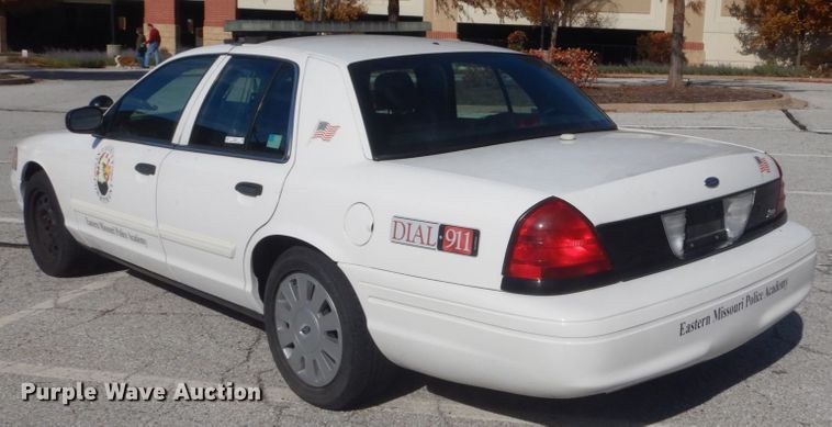 image for item IV9534 2009 Ford Crown Victoria Police Interceptor