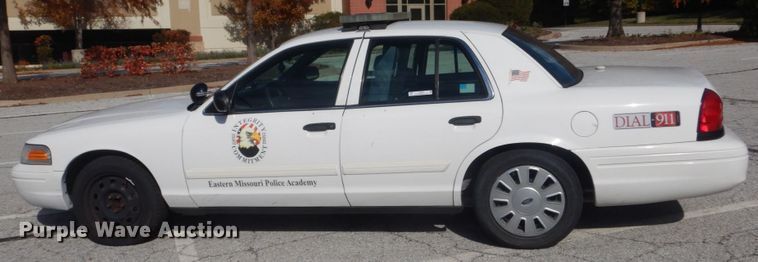 image for item IV9534 2009 Ford Crown Victoria Police Interceptor