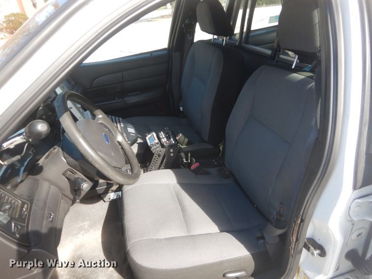 image for item IV9534 2009 Ford Crown Victoria Police Interceptor