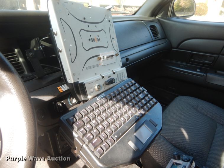 image for item IV9534 2009 Ford Crown Victoria Police Interceptor